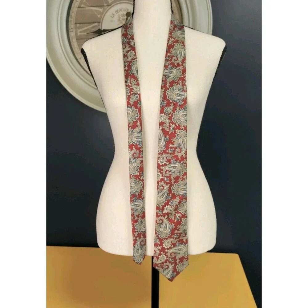 Vintage Damon 100% Silk Tie Red Blue Paisley Men's Necktie Made In USA 59x3.25